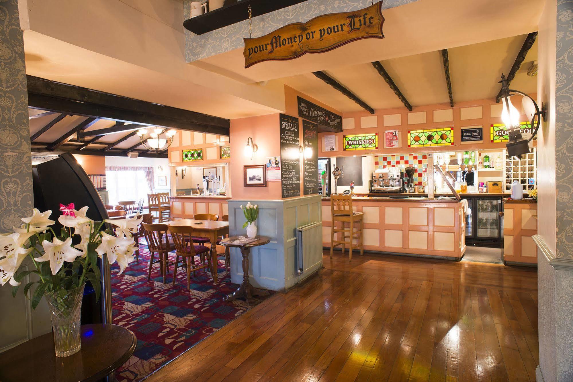 שפטון מאלט The Highwayman Inn מראה חיצוני תמונה
